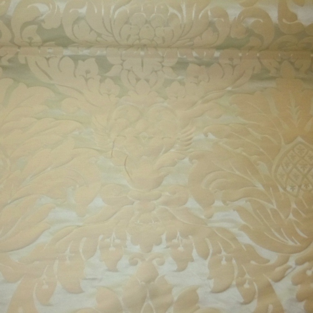 Beacon Hill Savannah Belle Ice Damask Fabric